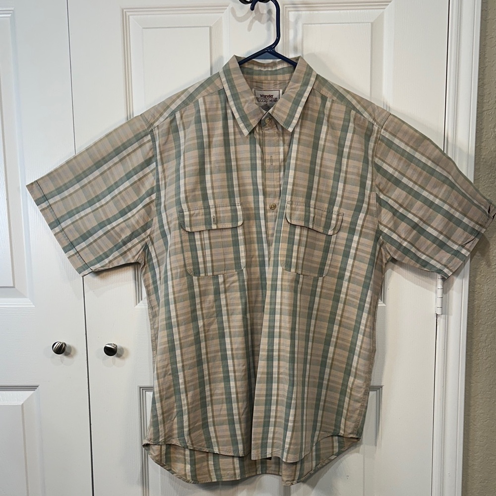 Wrangler Beige and Green Striped Button Down Shirt